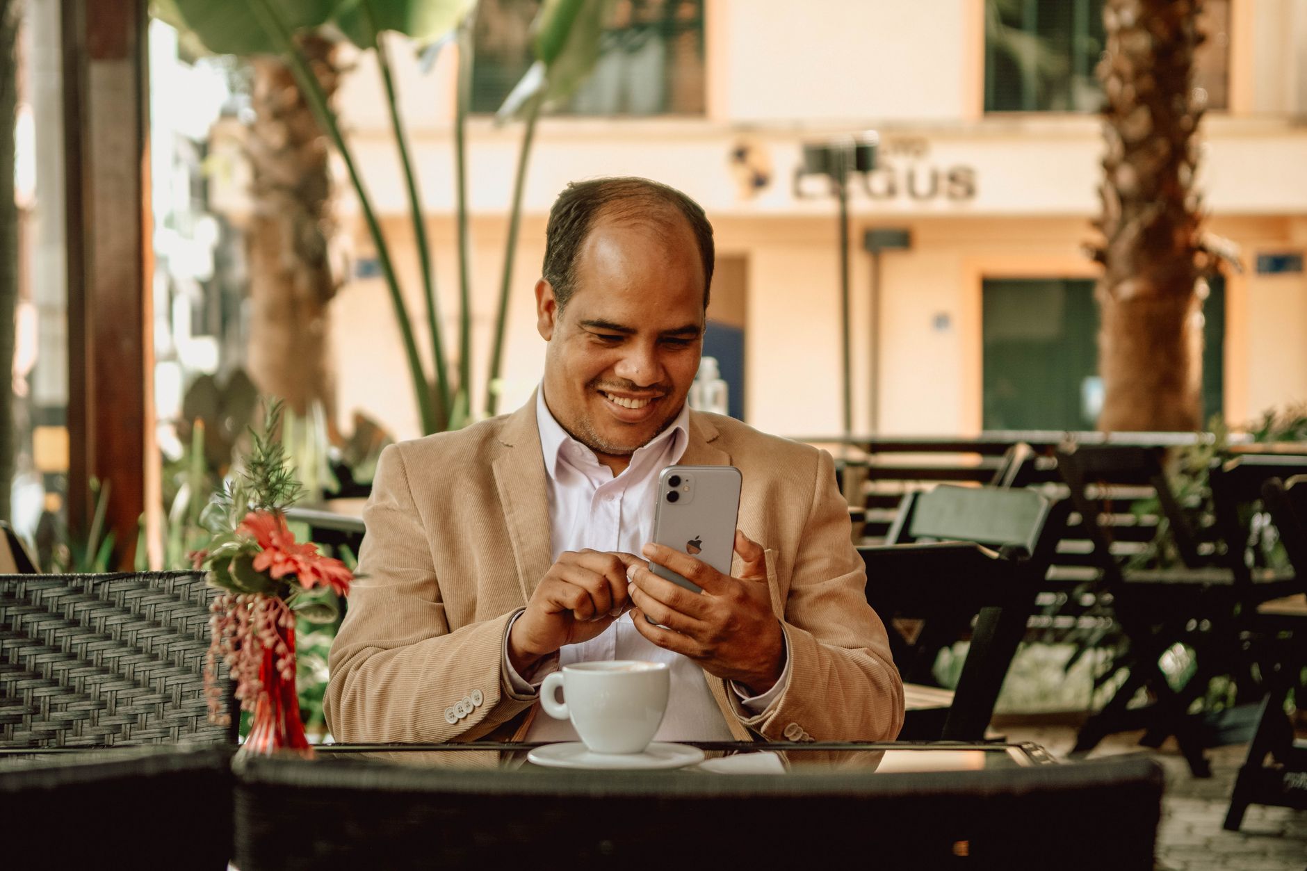 online classified ads smartphone seller brazil